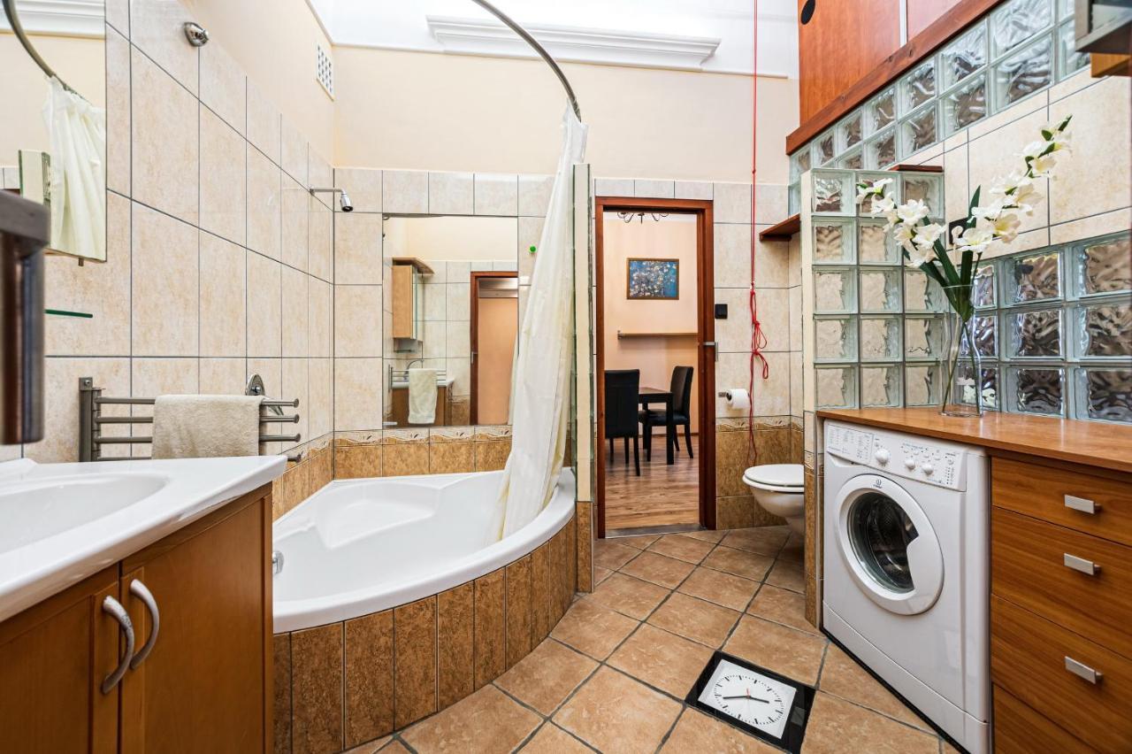 בודפשט Oktogon Beautiful Relaxing Apartment מראה חיצוני תמונה